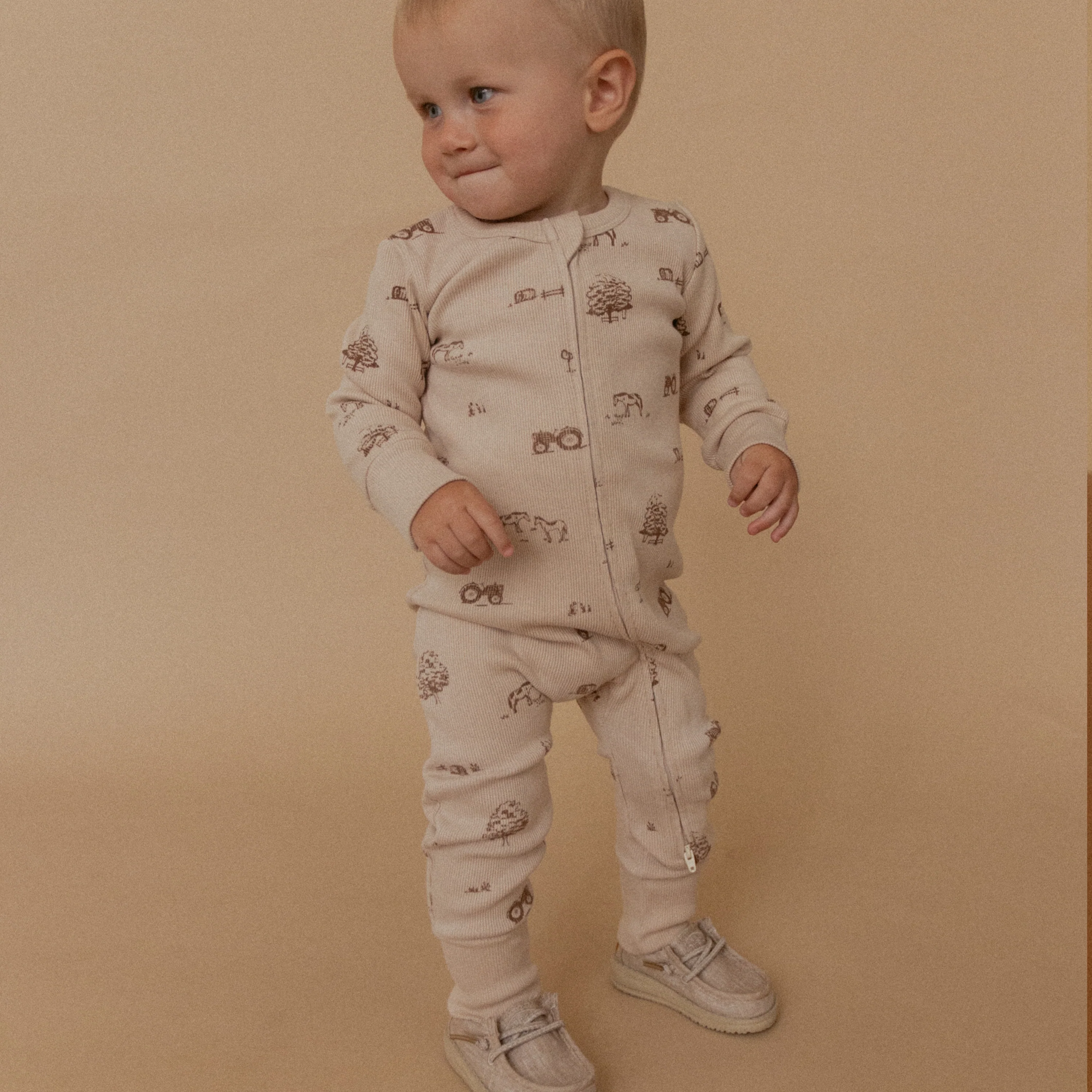 Organic 2-Way Zip Romper - Farm - Image 3