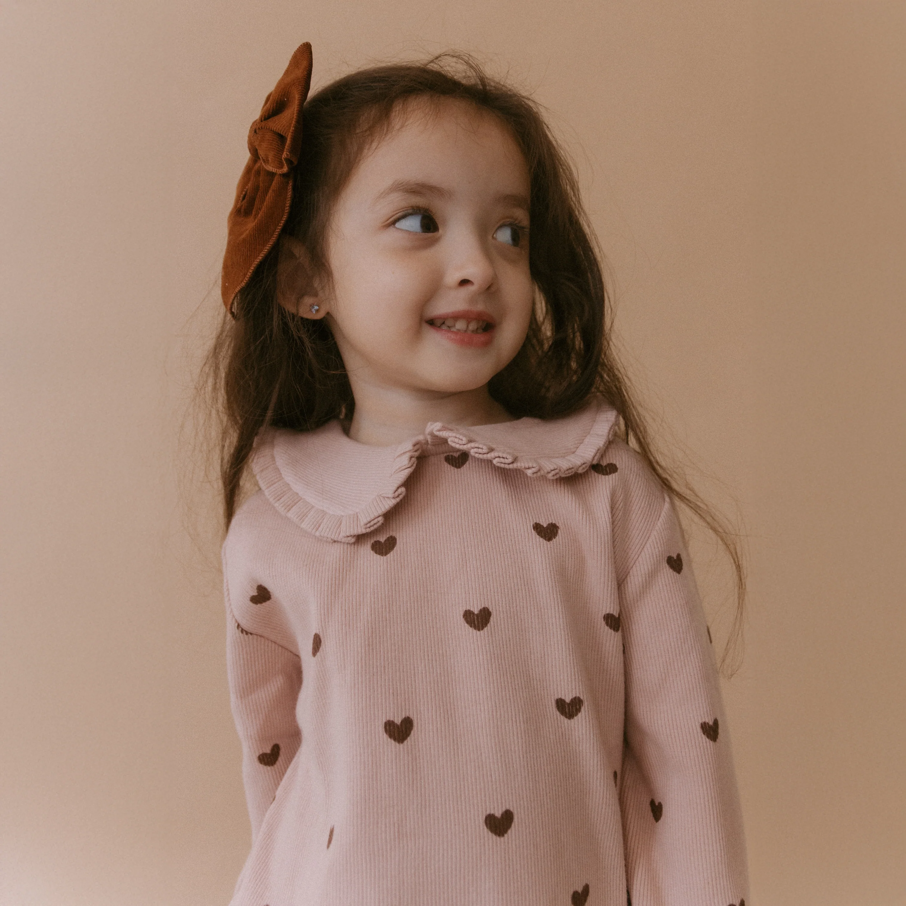 Organic Ruffle Collar Top & Leggings Set - Hearts - Image 3