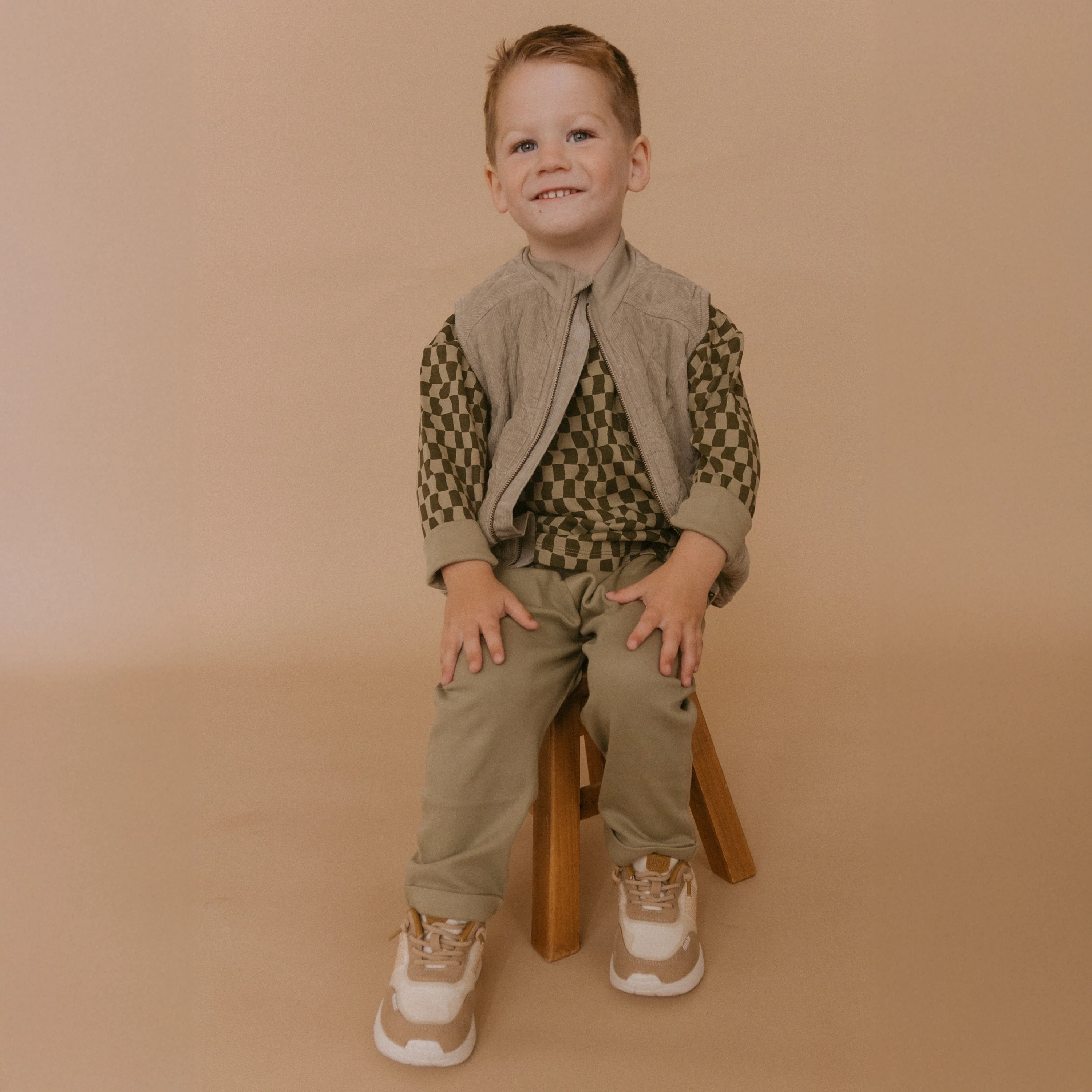 Organic Sleeveless Quilted Corduroy Jacket - Olive