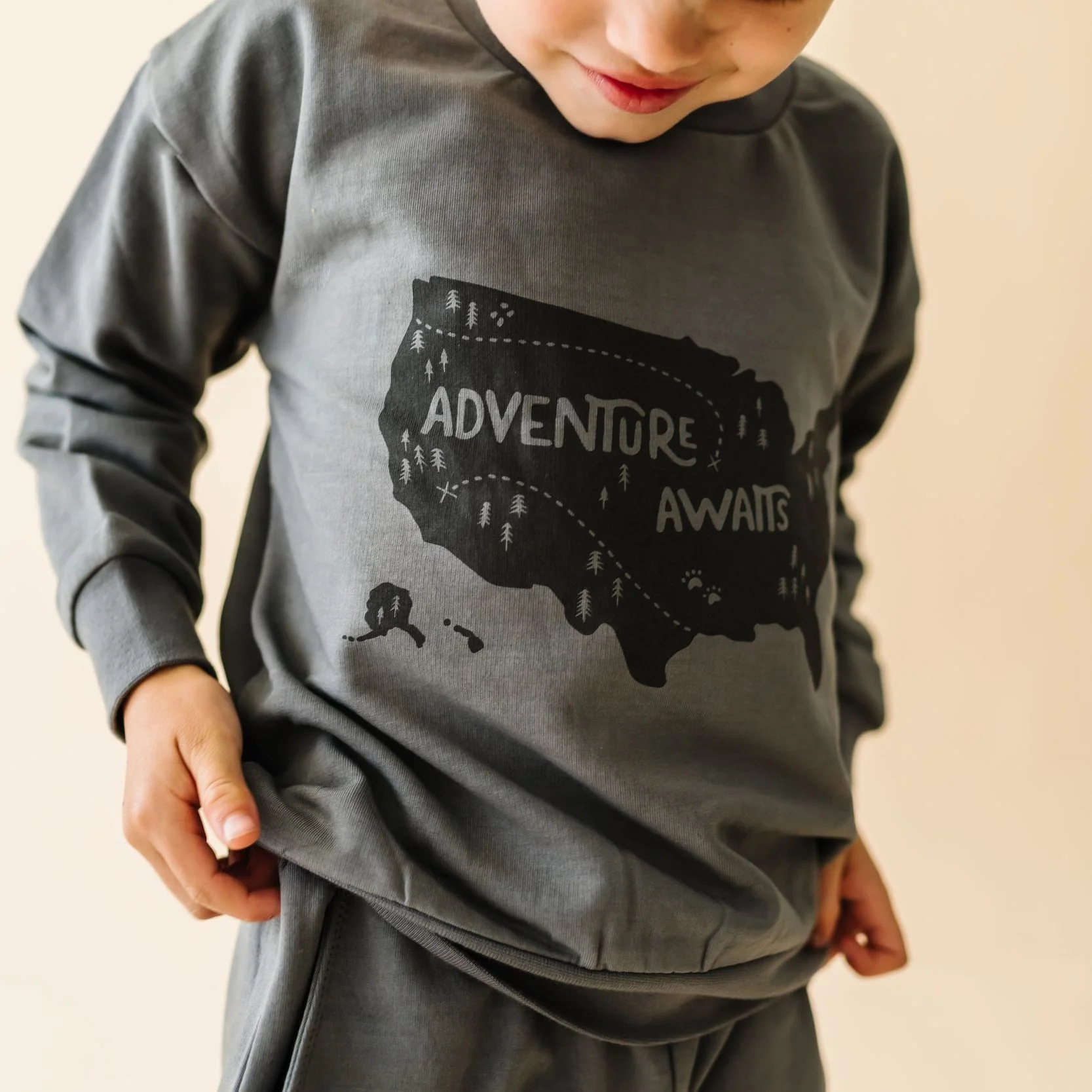 Organic Fleece Sweatshirt - Adventure Awaits - Image 3