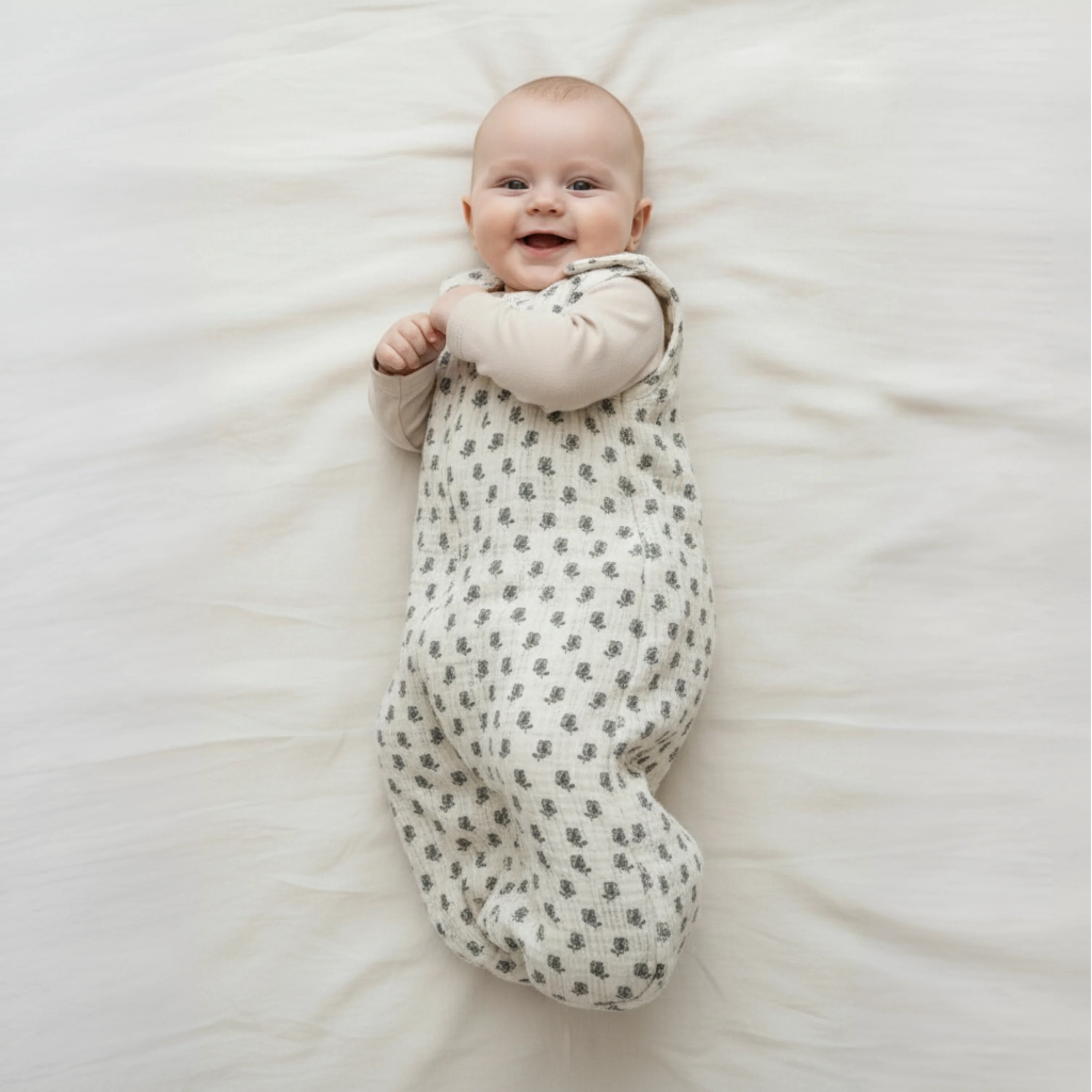 Organic Wearable Blanket - Poppy - Image 3